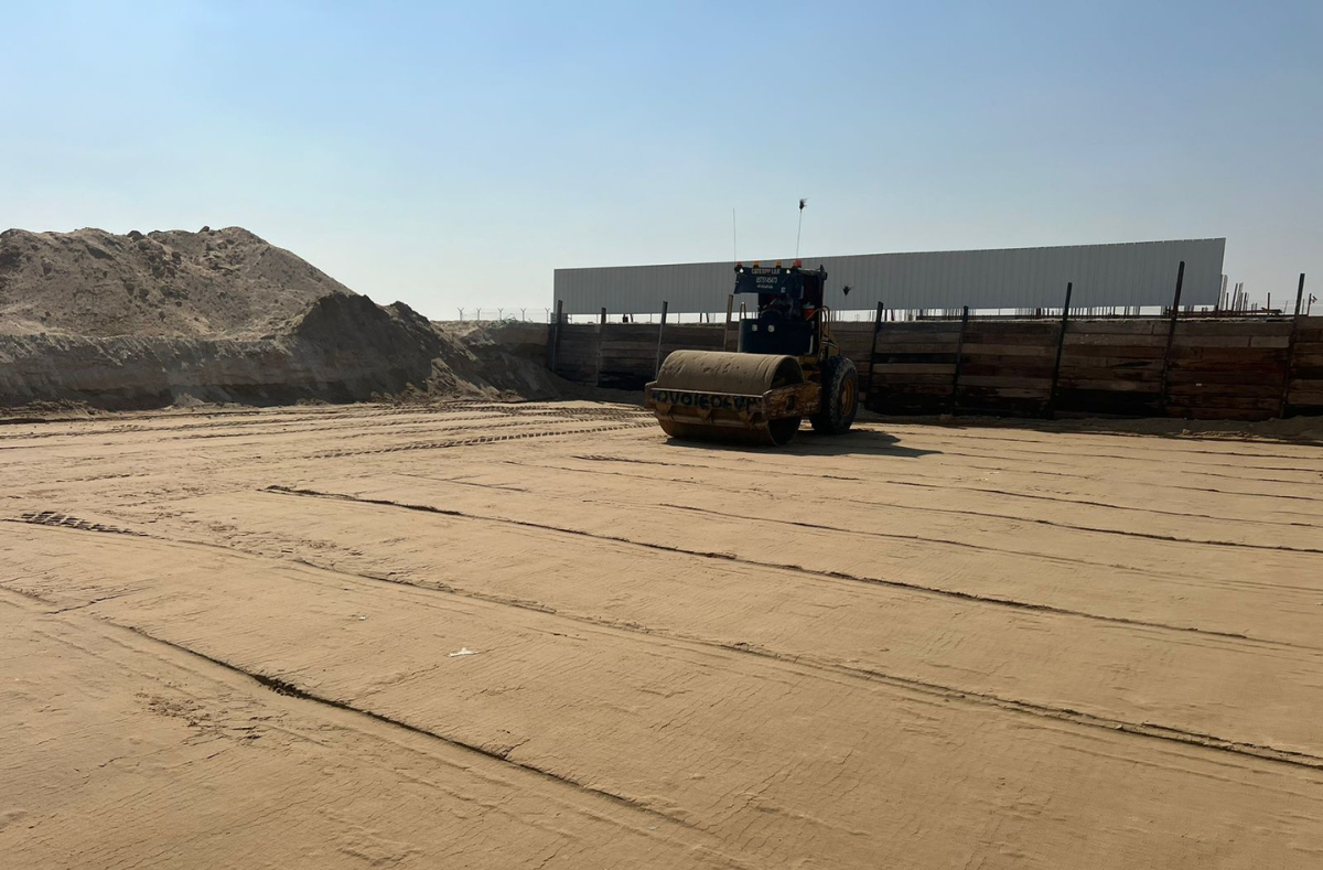 إنجاز أعمال تجهيز الموقع وتسوية التربة